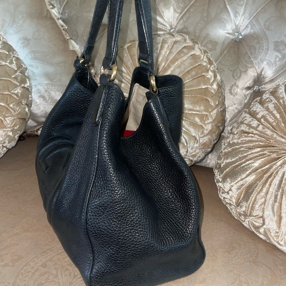 Black Gucci tote bag with gold hardware - Picture 3 of 15